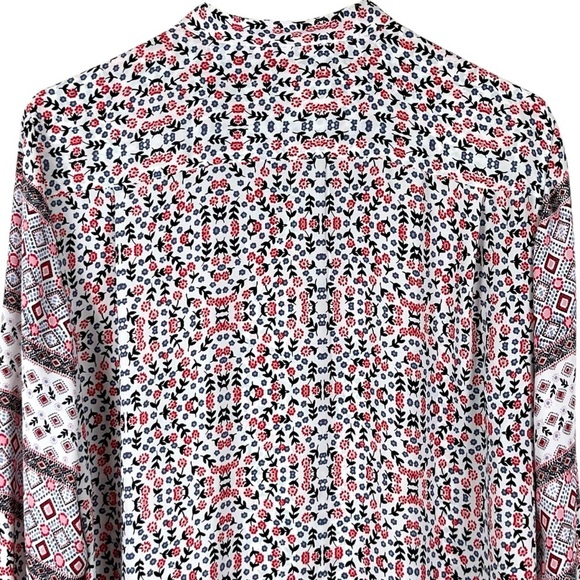Loft Women’s Long-Sleeved White w/Red Floral Print Banded Collar Size Medium - Picture 4 of 10